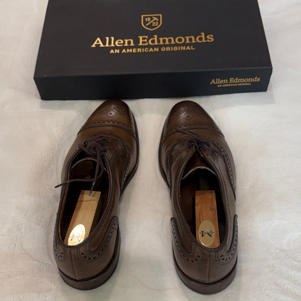 Allen Edmonds Classic Brown Leather Derbys